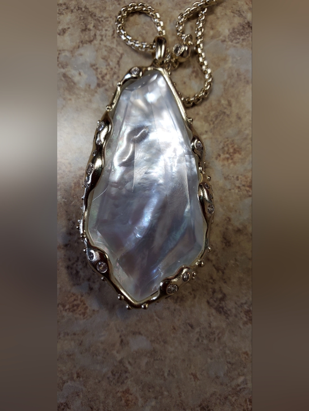 Kendra Scott Gold-Tone Mother of Pearl Pendant Necklace - Picture 3 of 6